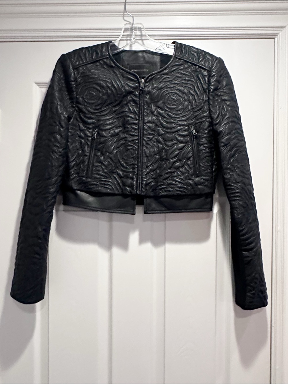 BCBG MaxAzria DUKE Cropped Faux Leather Jacket Embossed Rose Pattern MEDIUM - Picture 5 of 16